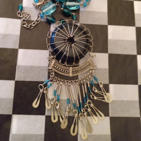 Jewelry - DESIGNER Vintage Boho Chic Silver Teal/Turquoise Beaded Caged Medallion Necklace